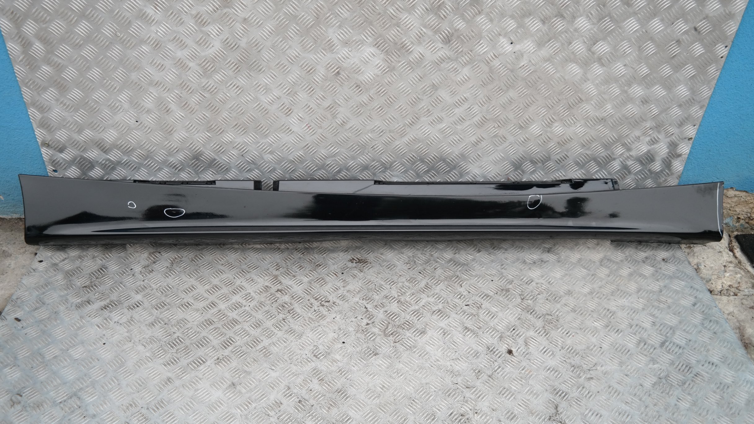 BMW 1 SERIES 3 E87 Sill strip side skirt right O/S BLACK 2 SCHWARZ II - 668