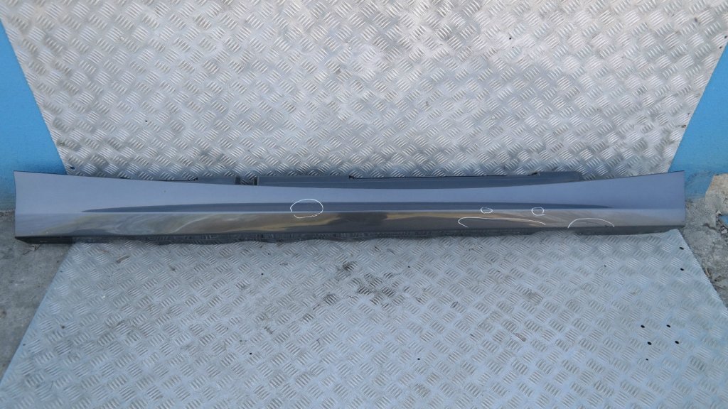 BMW 1 SERIES E87N LCI Sill strip side skirt right O/S Sparkling Graphite Metalli