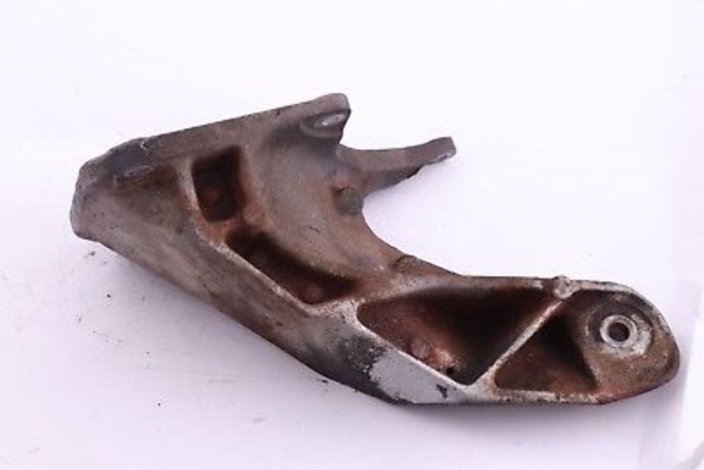 BMW X5 Series E53 Engine Support Hand Engine Mounting Bracket 4.4i M62  6751345