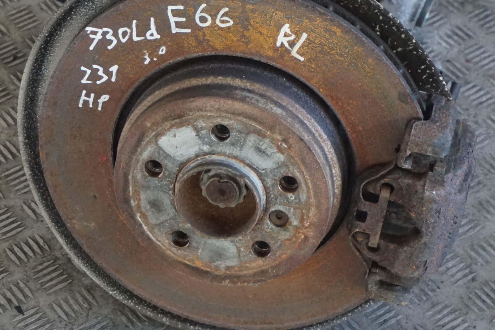 BMW 7 Series E66 730Ld M57N2 Rear Left N/S Leg Brake Disc Axle Suspension