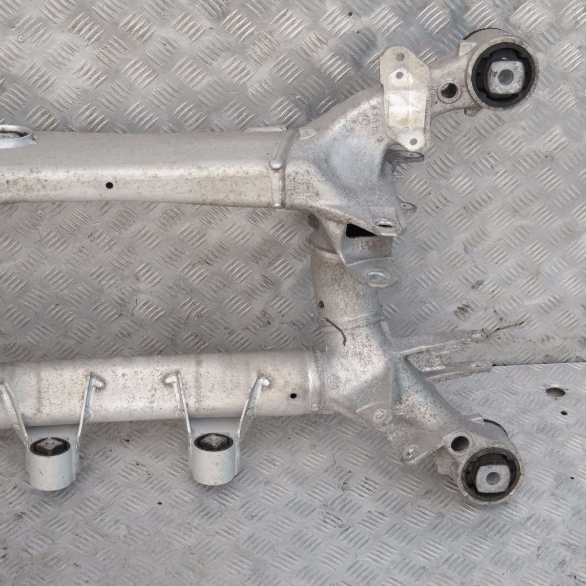 BMW 5 Series E61 Rear Axle Carrier Subframe Cradle Suspension 6770827