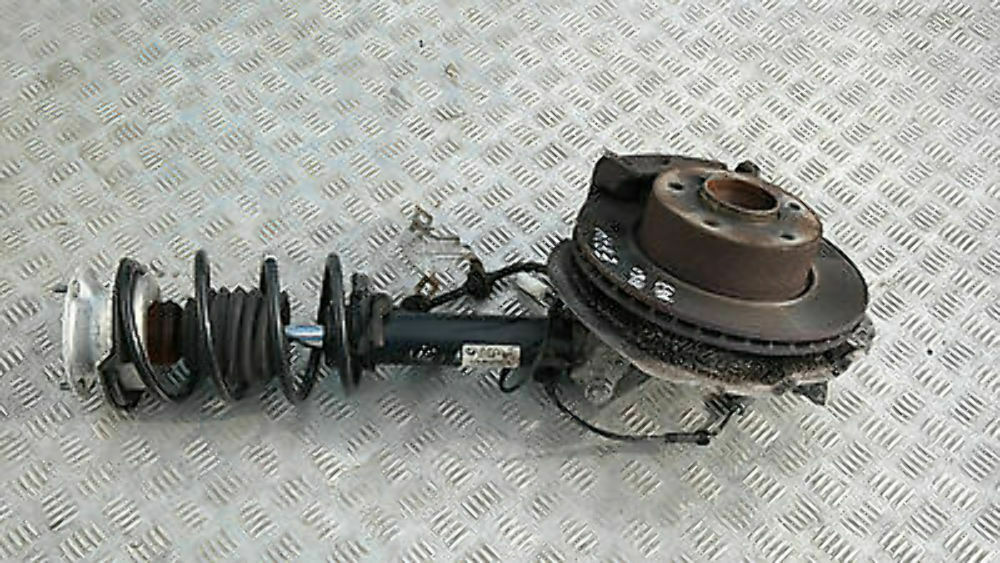 BMW 1 E87N 116i N43 Front Left N/S spring strut brake suspension leg hub axle