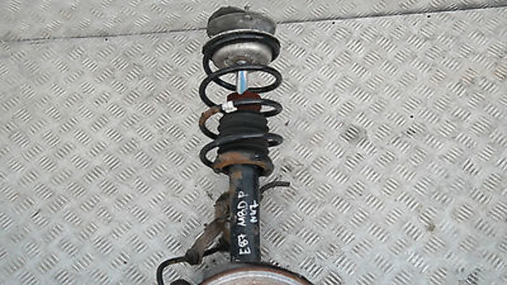 BMW E87N 118d N47 Front Right O/S Spring Strut Brake Suspension Axle