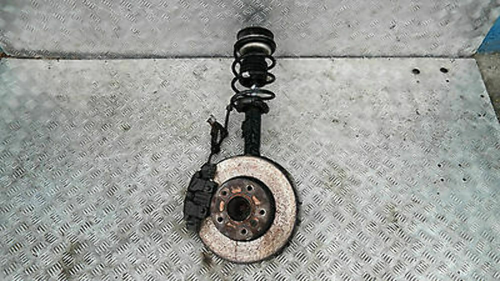 BMW E90 Front Right O/S Suspension Leg Wheel Carrier Spring Strut Brake Caliper