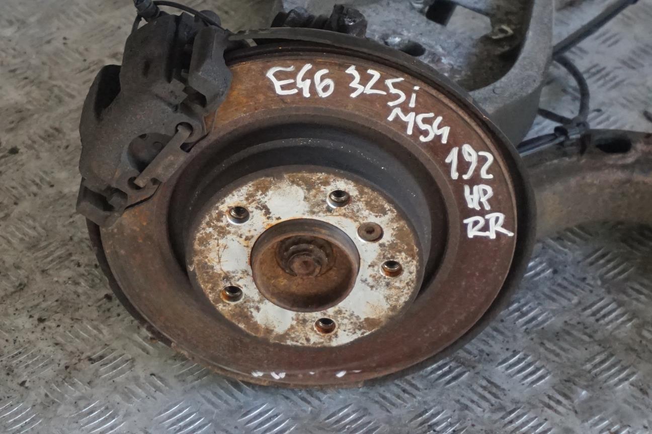 BMW 3 E46 Saloon 325i M54 Rear Right O/S Suspension Leg Brake Wheel Hub Axle