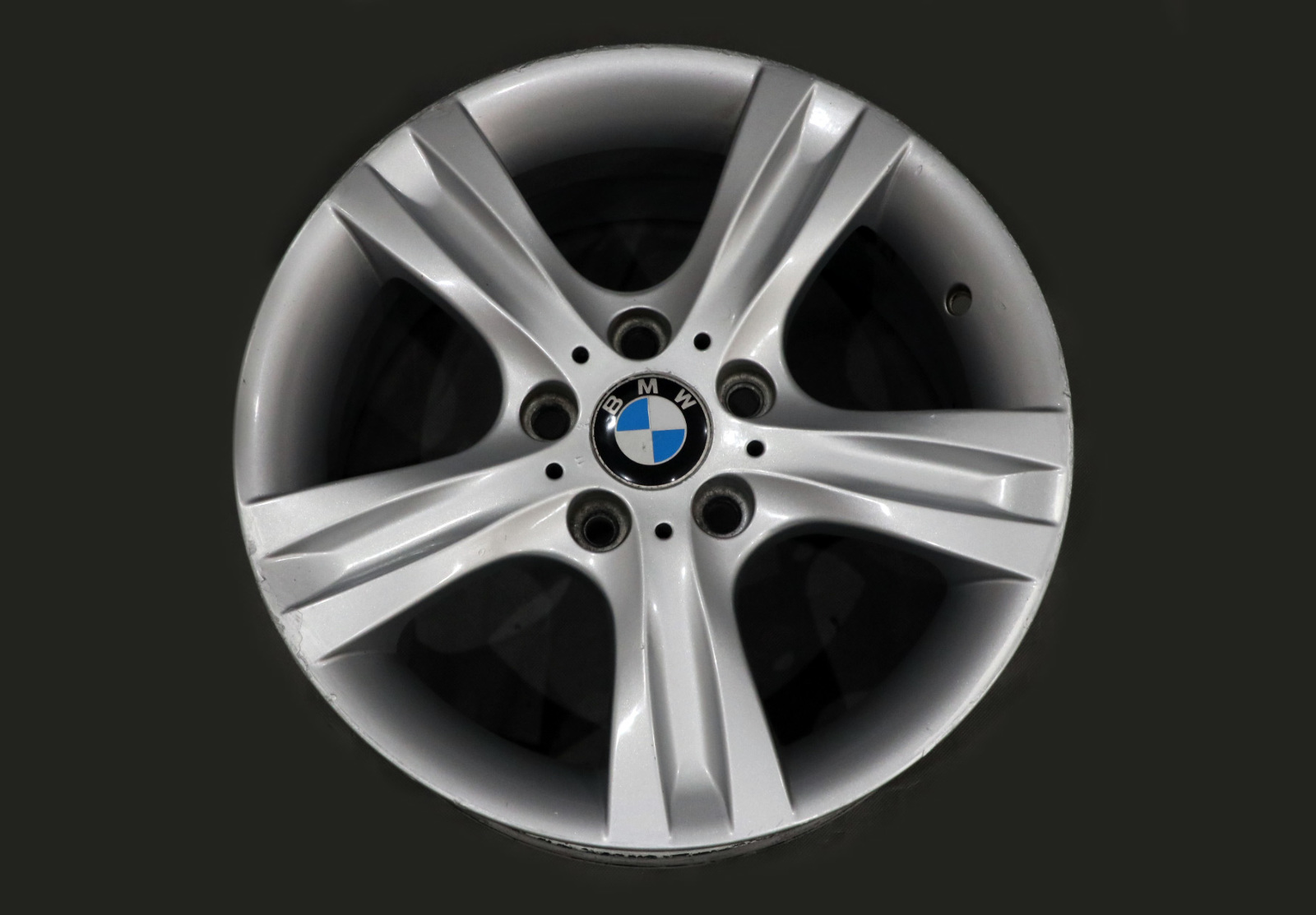 BMW 1 er E81 E82 E87 hinten Alu Felge Alufelge 17" Sternspeiche 262 ET:47 7,5J