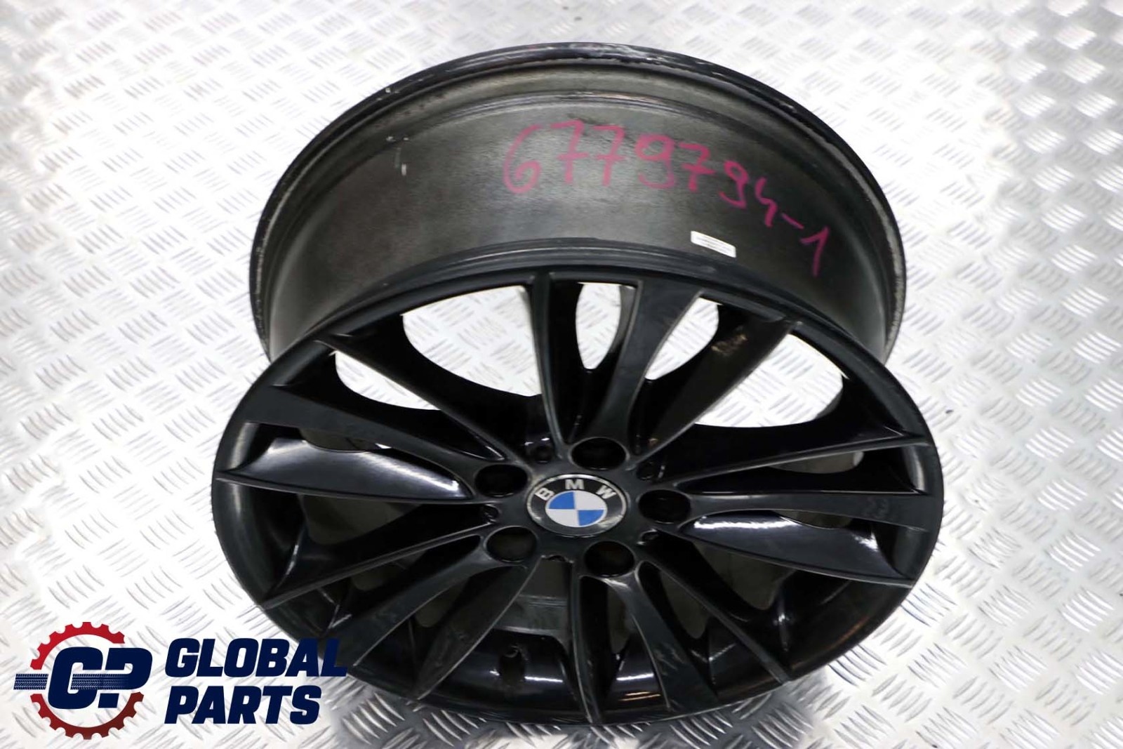 BMW 1 er E81 E82 E87 E88 Vorne Alufelge Alu Felge 18" ET:49 7,5J W-Speiche 263