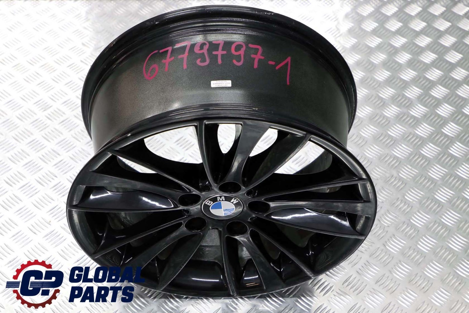 BMW 1 er E81 E82 E87 E88 Hinten Alufelge Alu Felge 18" ET:52 8,5J W-Speiche 263