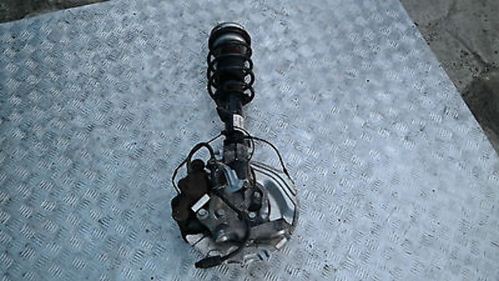 BMW E81 116i N43 Front Left N/S Spring Strut Brake Suspension Leg Hub Axle