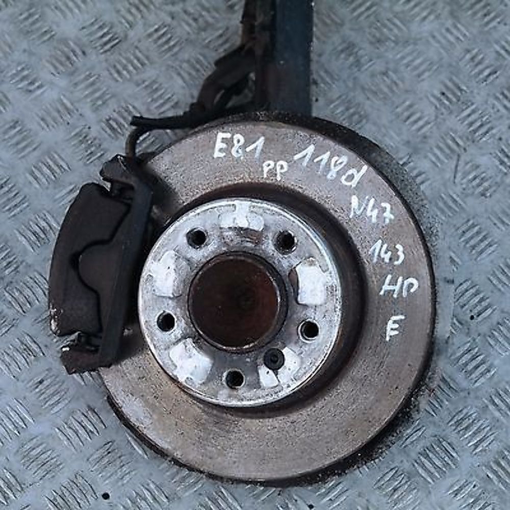 BMW 1 E81 118D N47 Front Right O/S Spring Strut Brake Suspension Leg Hub Axle