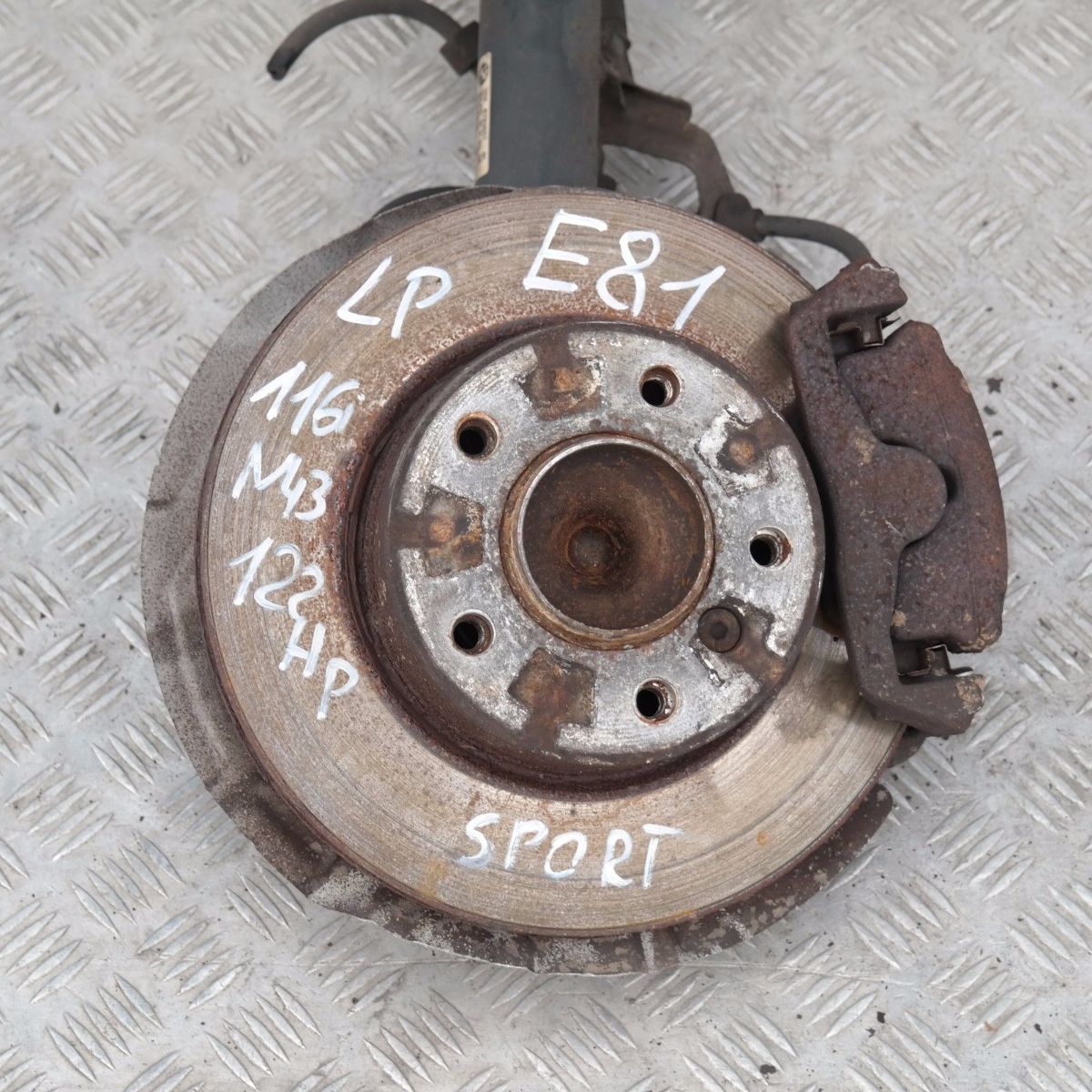 BMW 1 SERIES E81 116i N43 FRONT LEFT N/S LEG M-SPORT SUSPENSION AXLE BRAKE DISC