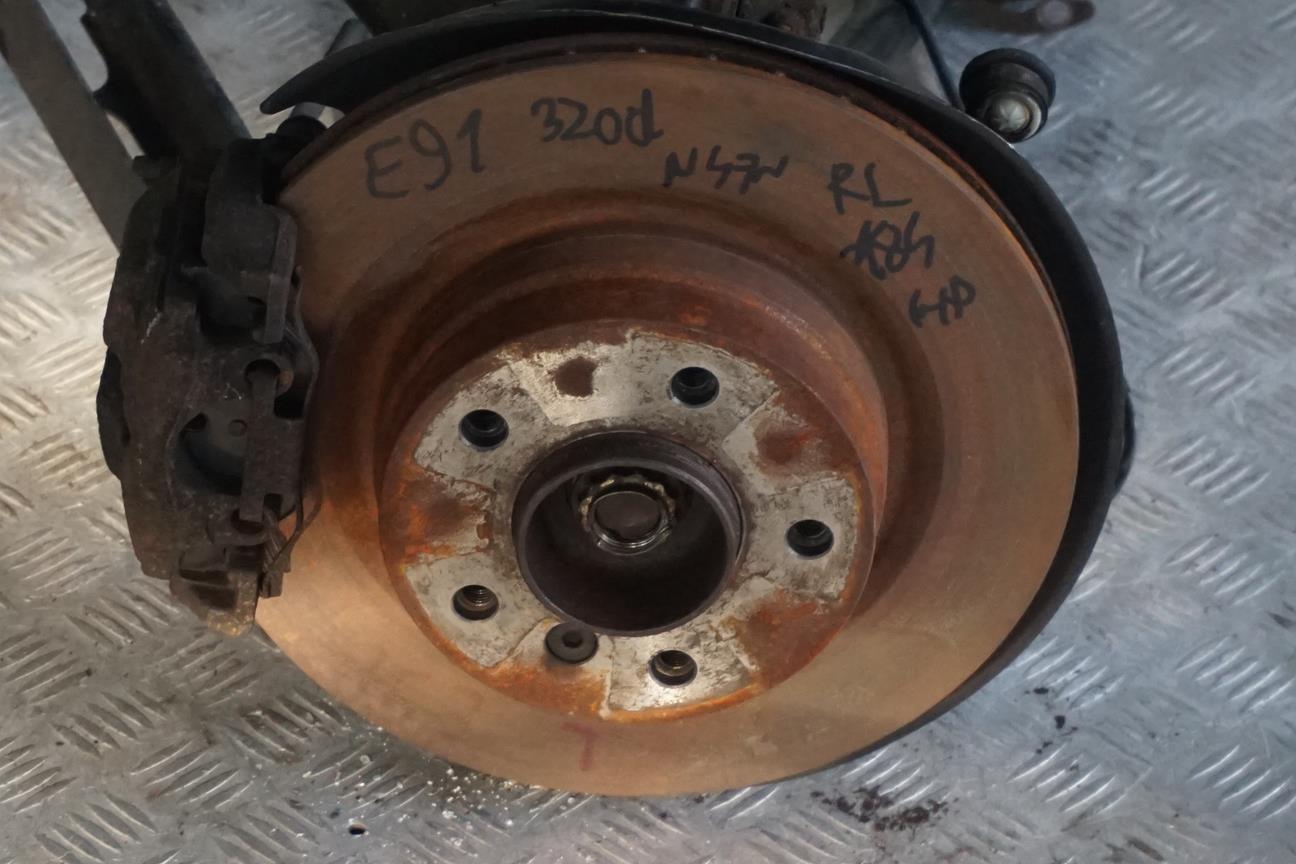 BMW 3 E91 LCI Touring 320d N47N Rear Left N/S Suspension Leg Wheel Brake Disc