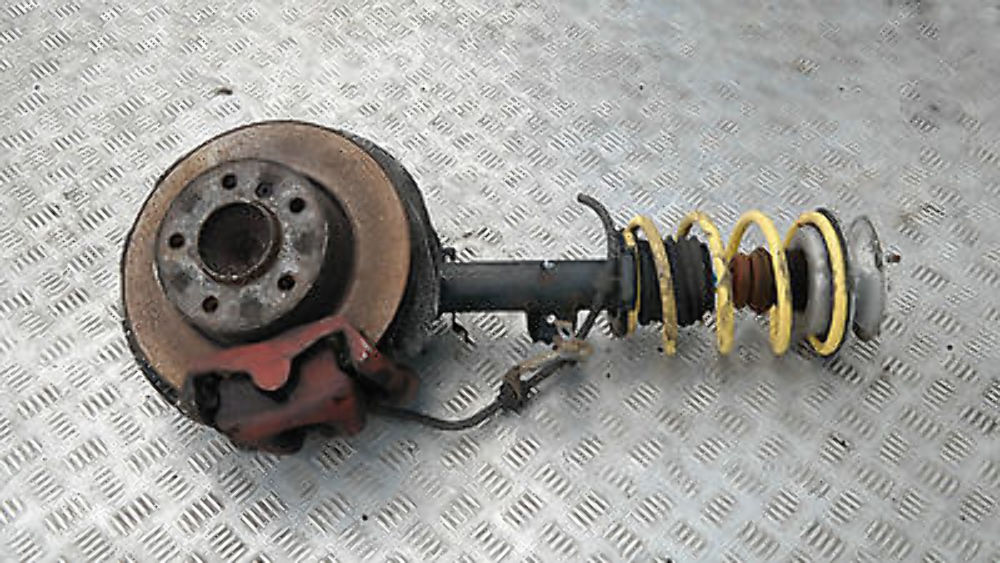 BMW 1 Series E87N 116i Front Left N/S spring strut brake suspension leg hub axle