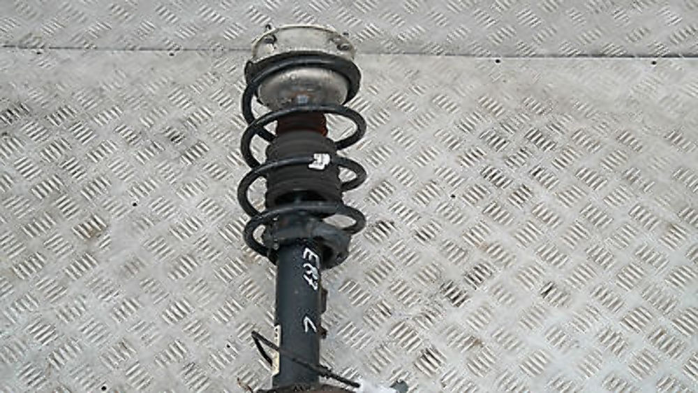 BMW 1 Series E87 120d Front Left N/S Spring Strut Brake Suspension Leg Hub Axle