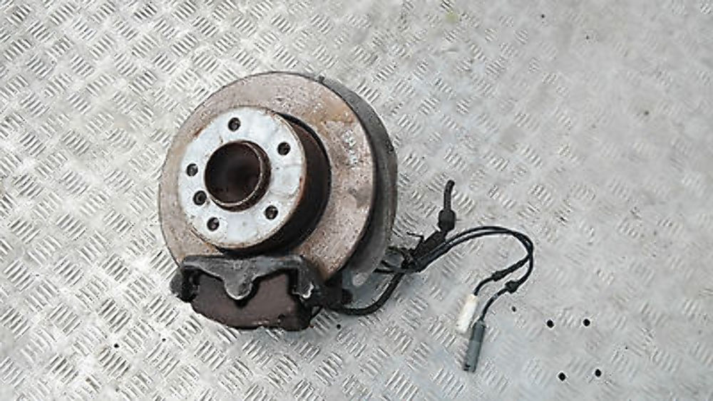 BMW 1 E81 E87 E87N Set Bremsscheibe belüftet Bremssattelgehäuse links 6854996