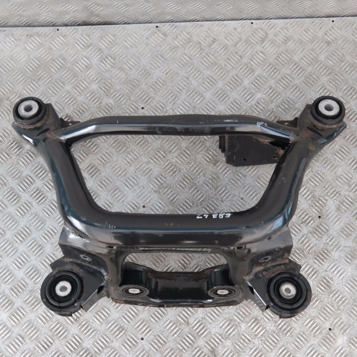 BMW Z4 Series E89 Rear Axle Suspension Subframe Carrier Cradle Cross 6857131