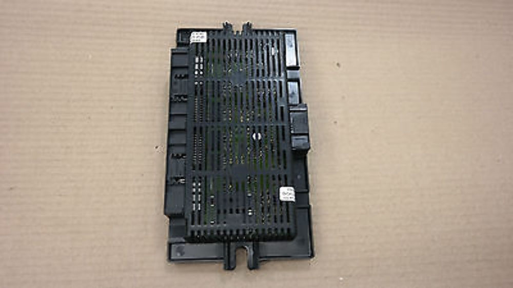 BMW 3 Reihe E90 Fußraummodul Lichtmodul Steuergerät Modul 6961132