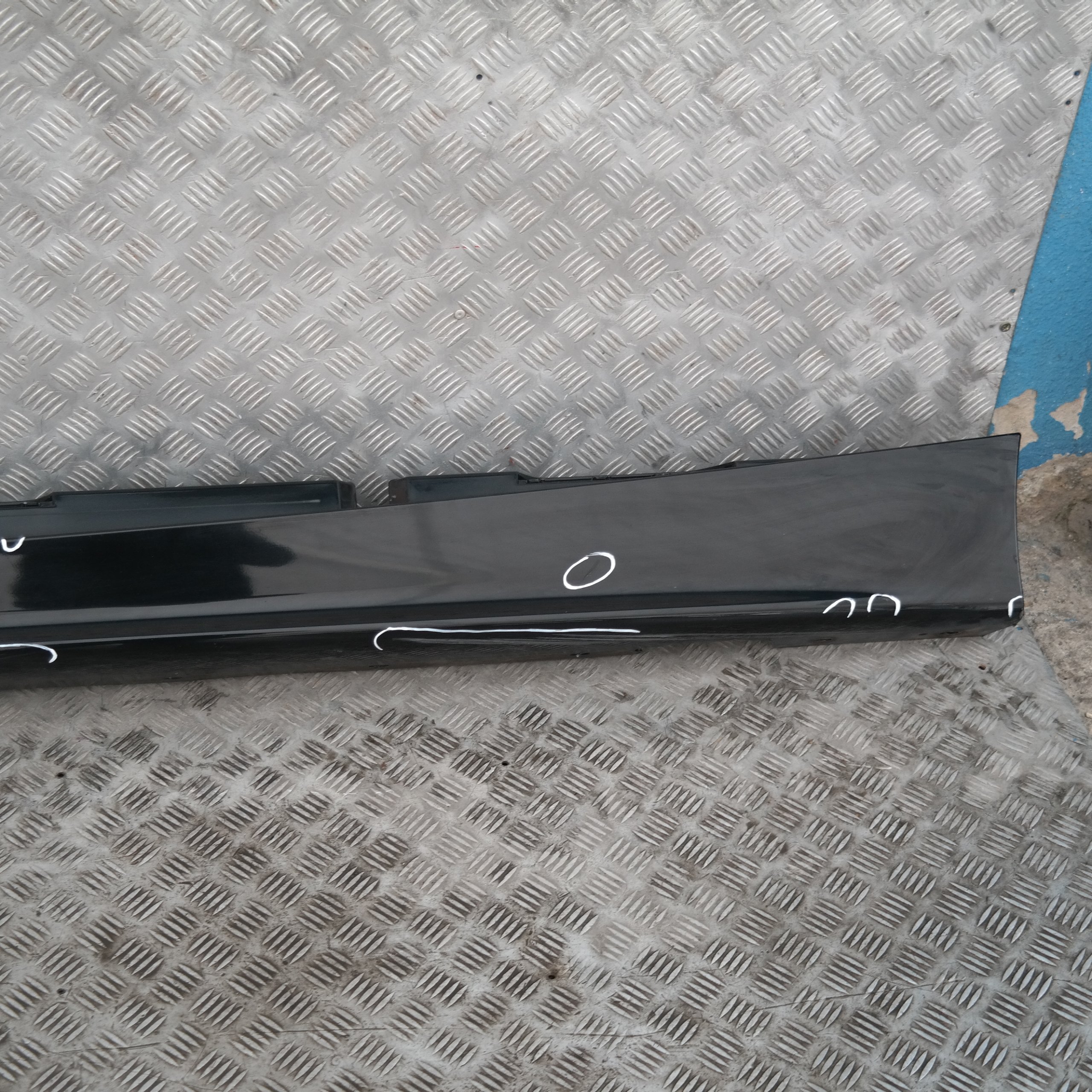 BMW 1 SERIES 12 E87 Sill strip side skirt left N/S Black Sapphire Metallic - 475