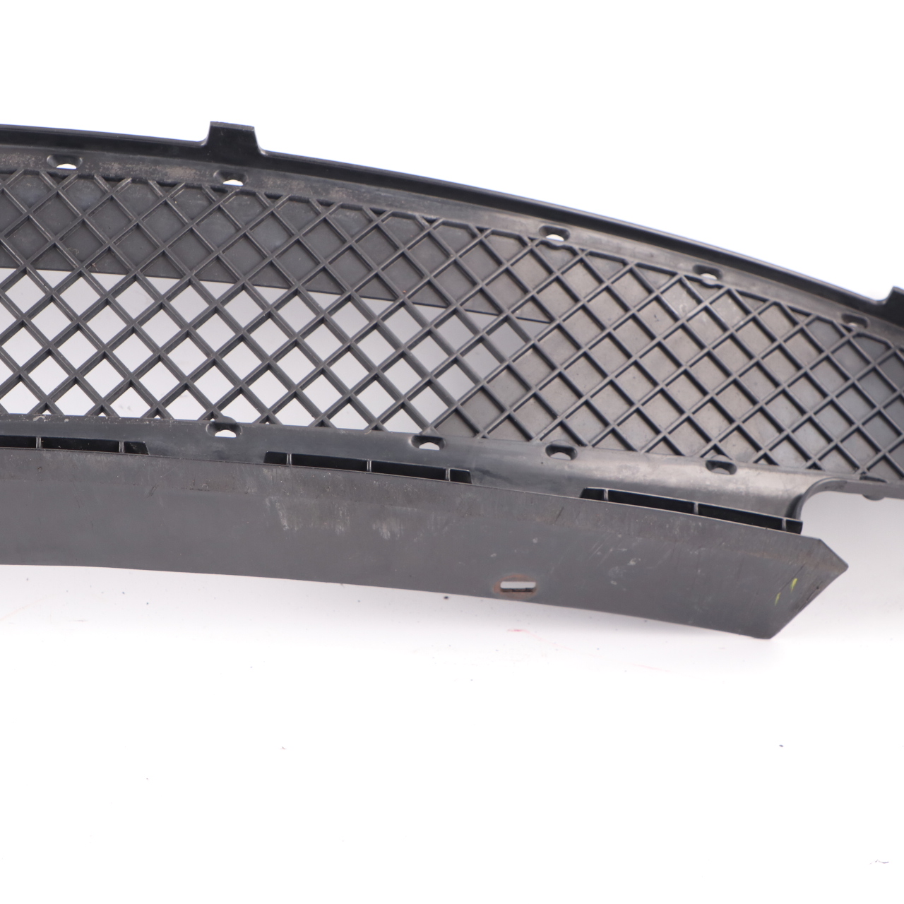 BMW Z4 E85 E86 Front Bumper Air Duct Center Lower Grid Grille Cover 7016061