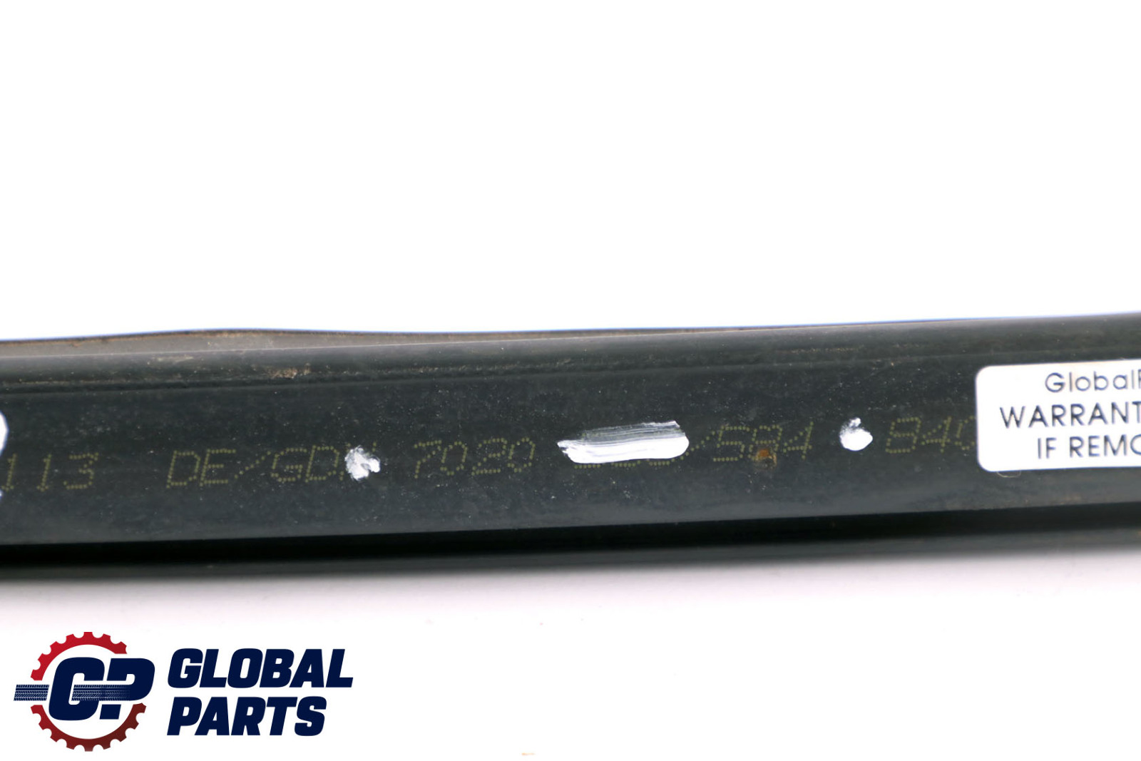 BMW X5 Series E53 REAR RIGHT WINDOW GUIDE O/S 51357020584 7020584