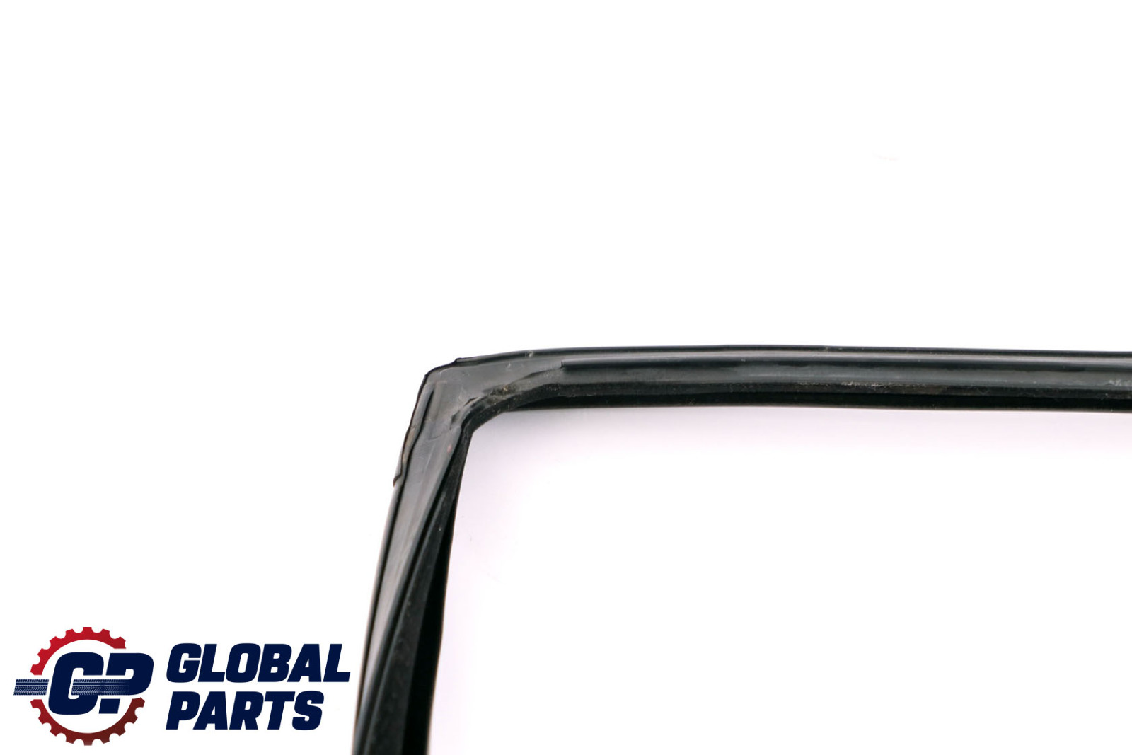 BMW X5 Series E53 REAR RIGHT WINDOW GUIDE O/S 51357020584 7020584