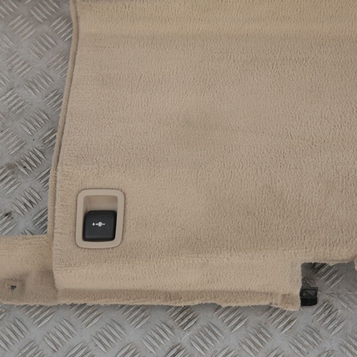 BMW 5 Series E61 LCI Cover Right O/S Housing Trunk Trim Creambeige Beige 7050364