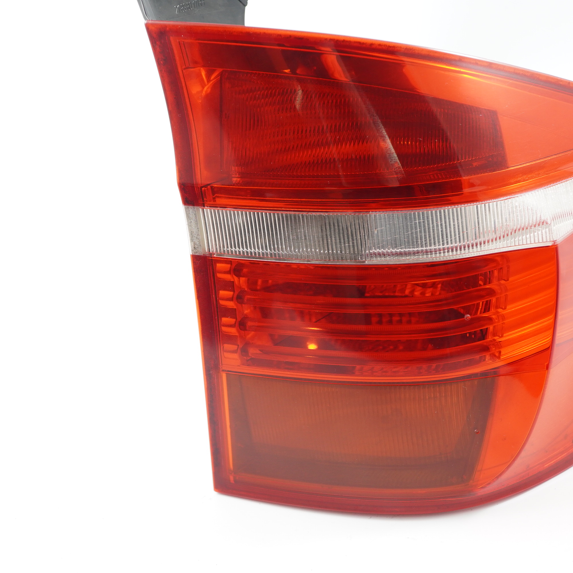 BMW X5 Series E70 Rear Light Lamp Trim In The Side Panel Right O/S 7200818