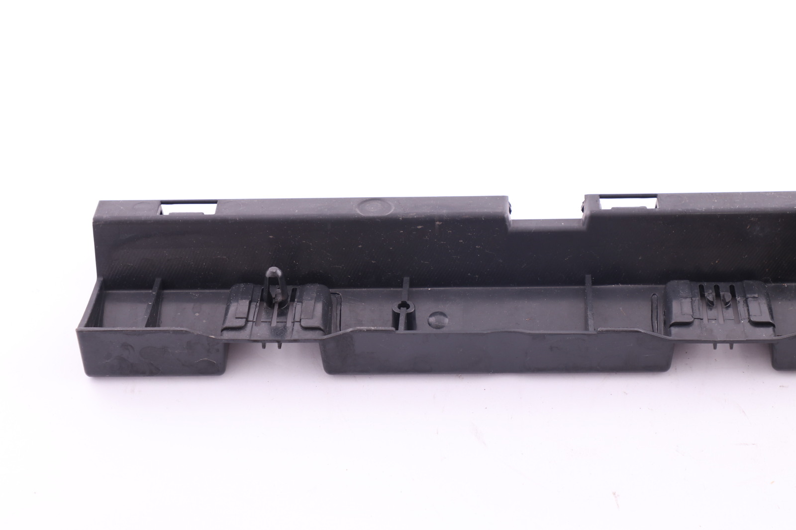 BMW 3 Series E90 E91 LCI Right door sill holding strip R3 O/S 7202660