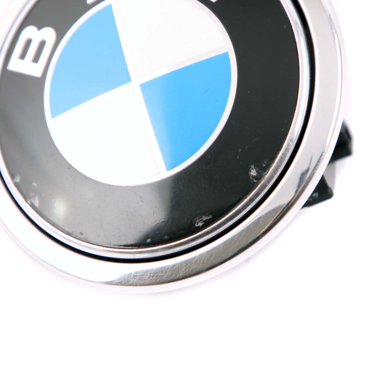 Emblem Button BMW E81 E87 Logo Tailgate Badge Trunk Lid Open Opening 7207933