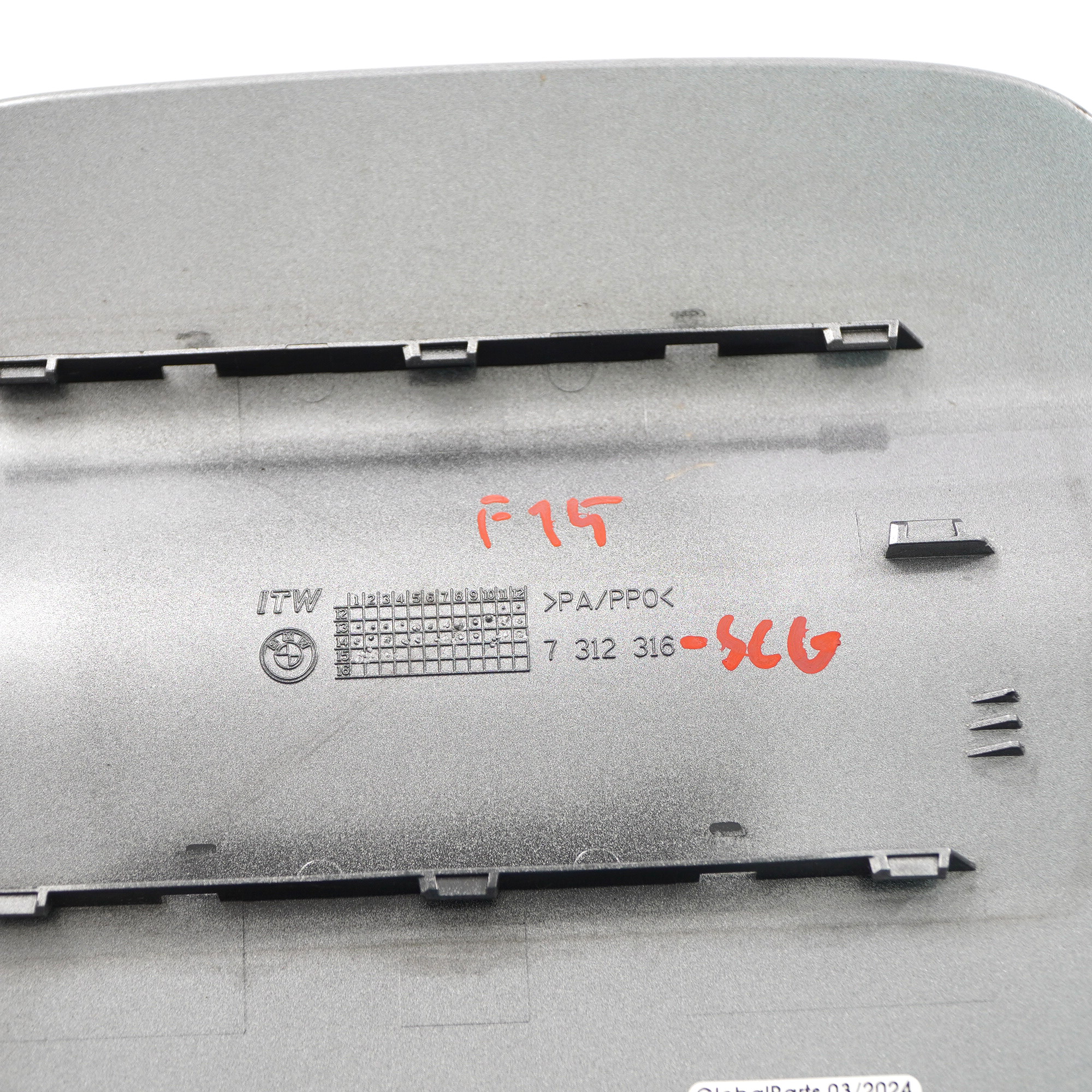 BMW X5 F15 Fill in Flap Kraftstoff tank deckel Space Grau A52 7312316