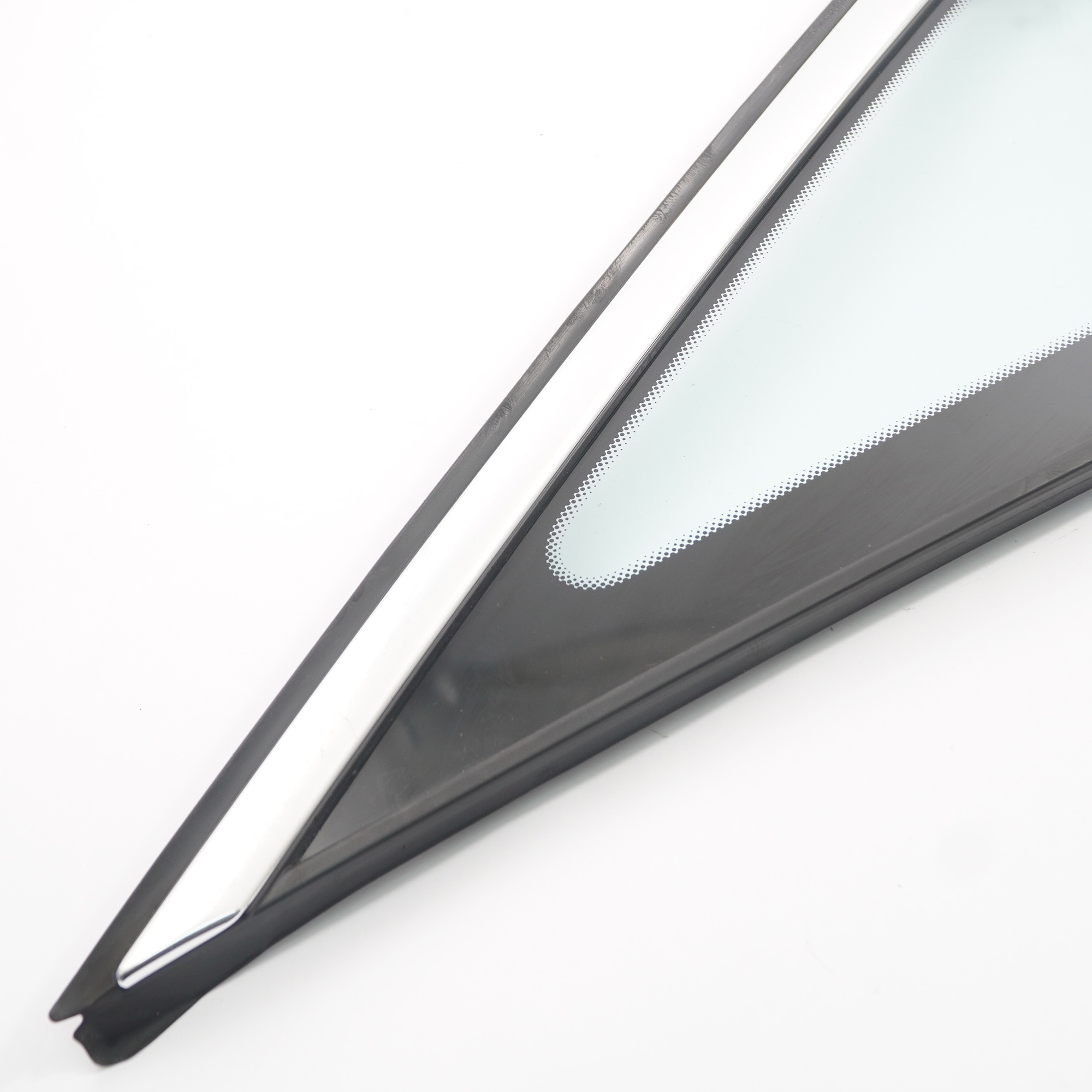 BMW F45 Quarter Window Front Right O/S Triangle Glass AS2 Glazing Chrome 7326156