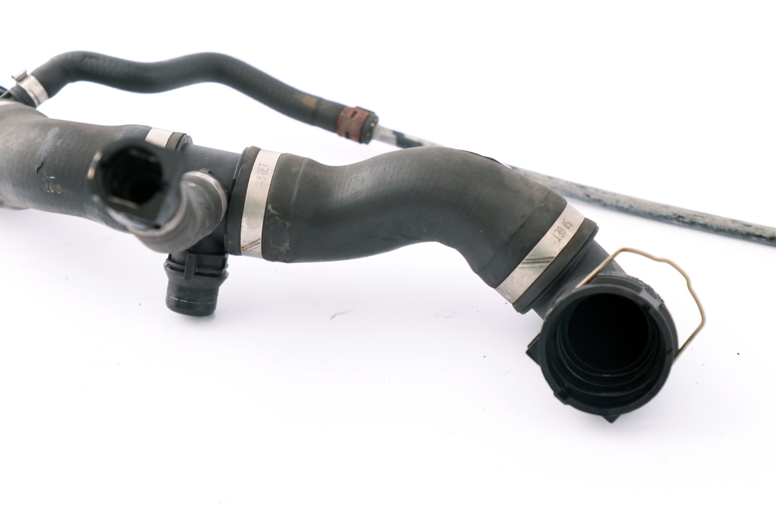 BMW 1 Series E81 E87 LCi E82 Hose Engine feed-radiator top pipe 7566024