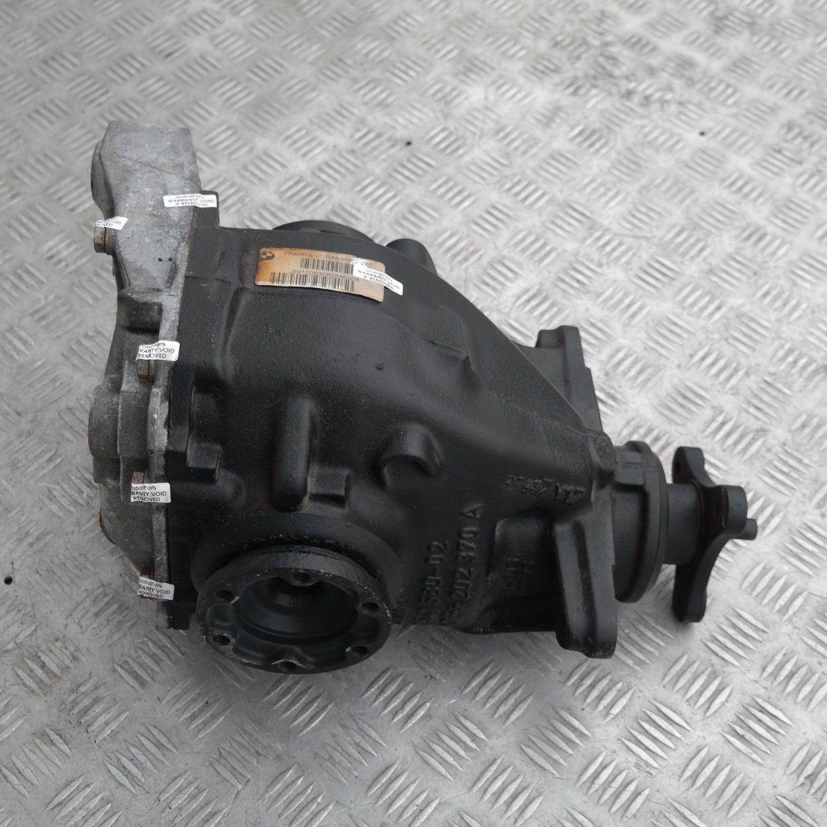 BMW E87 E90 E91 318d 120d Rear Differential Diff 3,07 Ratio 7598855 WARRANTY