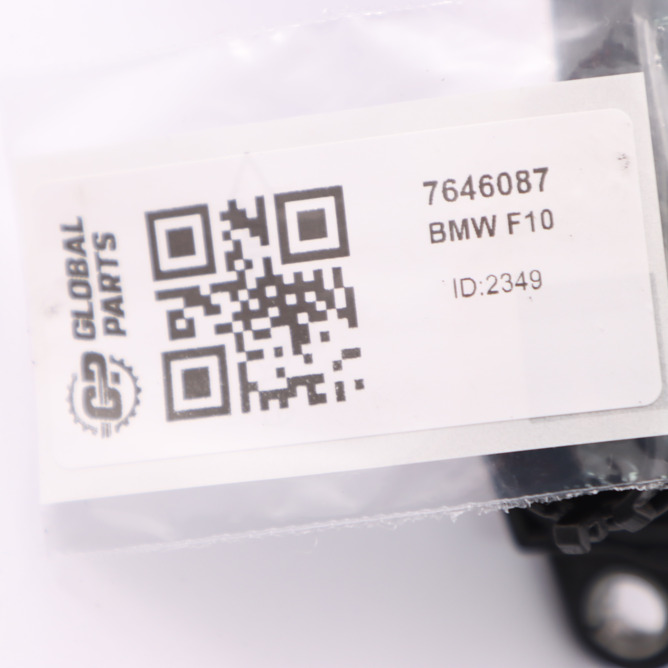 BMW F10 Benzyna N63 Wąż Przewód Odmy Cyl. 5-8 7646087