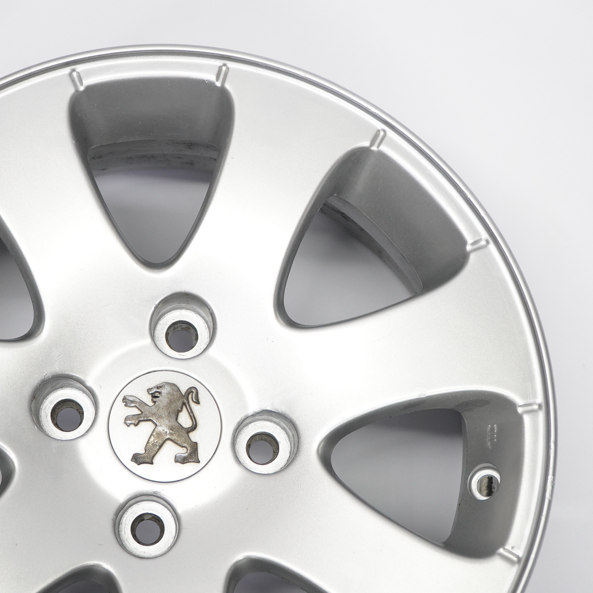 Peugeot Silver Alloy Wheel Rim 15" 6J ET:27 7650-B