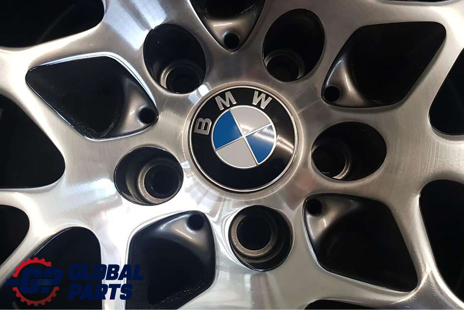 BMW F80 M3 F82 M4 Hinten Alu Felge Alufelge 20" ET:40 10J Sternspeiche 666M