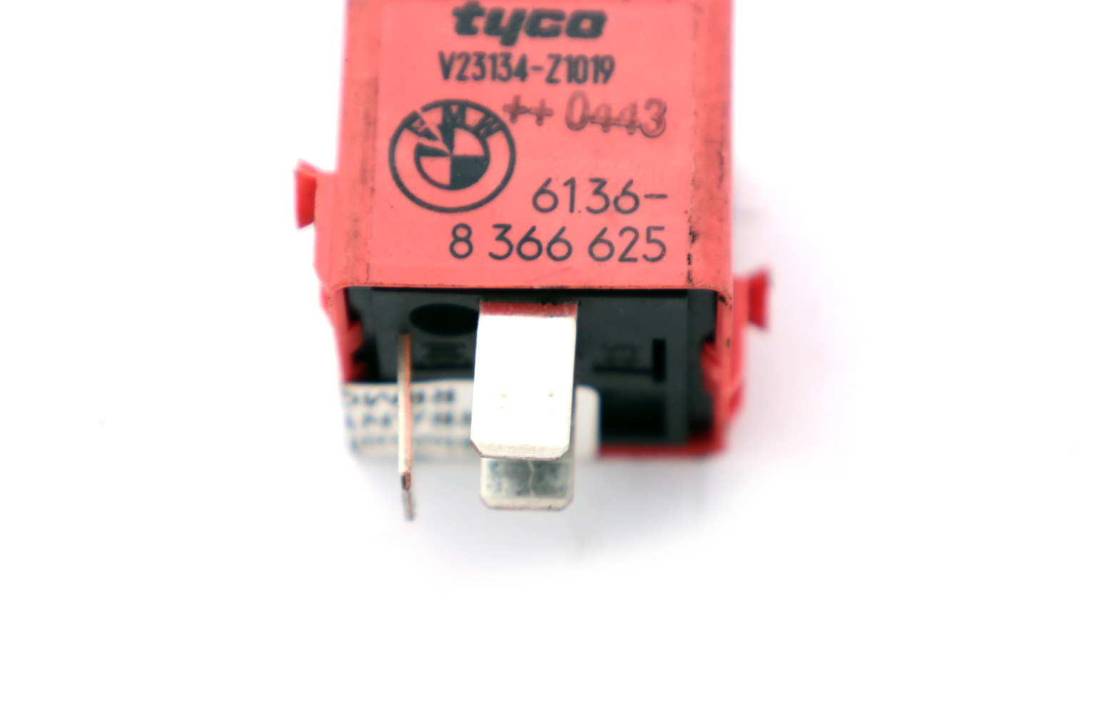 BMW 259 259R 259 R22 Connection Plug Relay Pink Tyco 8366625