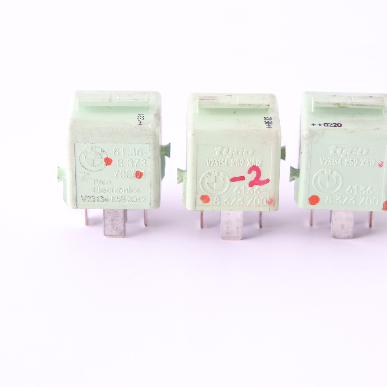 BMW E60 E63 E87 E90 E91 4X Relay Make Contact White Green Set 8373700