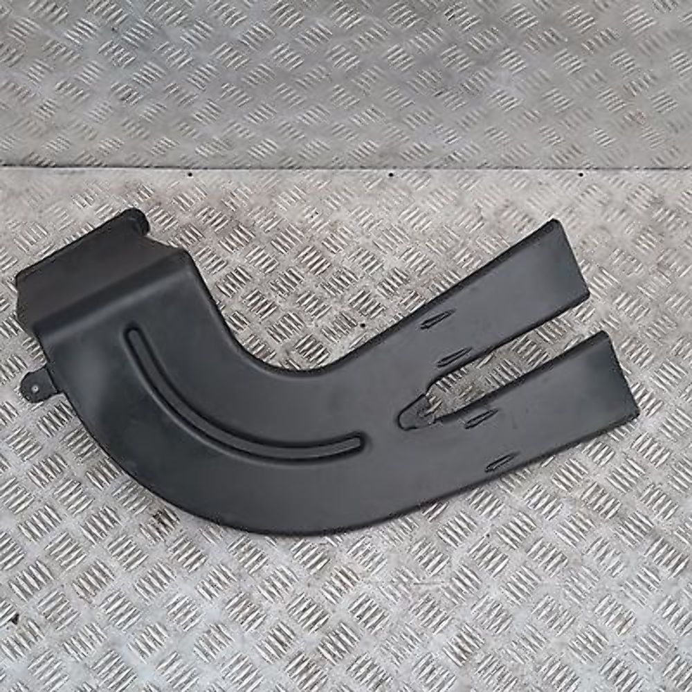 BMW X5 Series E53 Heater Duct Rear Right O/S Front 64228402114 8402114