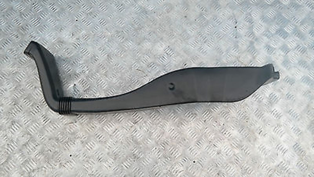 BMW X5 SERIES E53 REAR HEATER AIR DUCT COOLING 64228402282 8402282