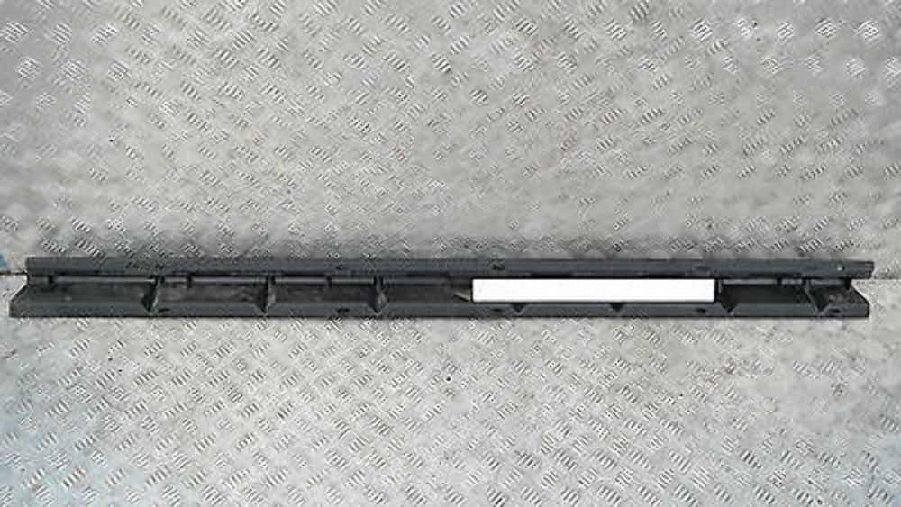 BMW X5 SERIES E53 MOUNT RIGHT O/S SIDE DOOR SILL COVER SKIRT 51718408710 8408710