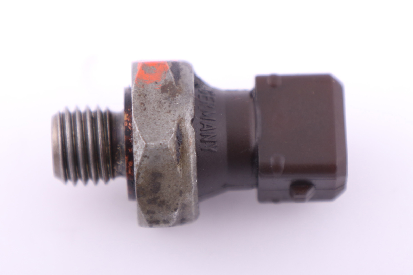 BMW X1 E84 X3 E83 X5 E53 E60 E61 E65 E81 E87 E90 E91 E92 E93 Oil Pressure Switch