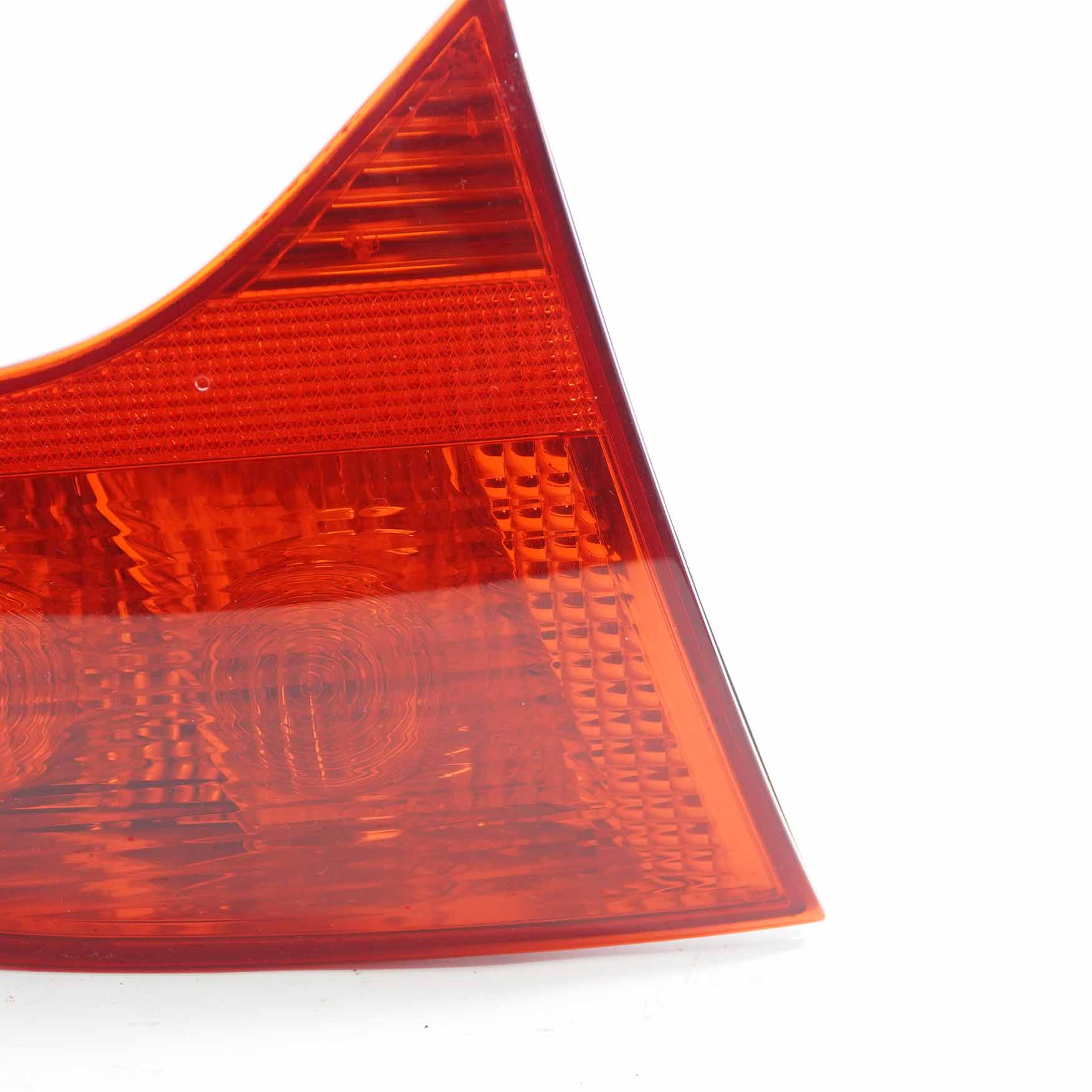 Audi A4 B7 Rücklicht Lampe Kofferraumklappe Heckklappe links 8E9945093