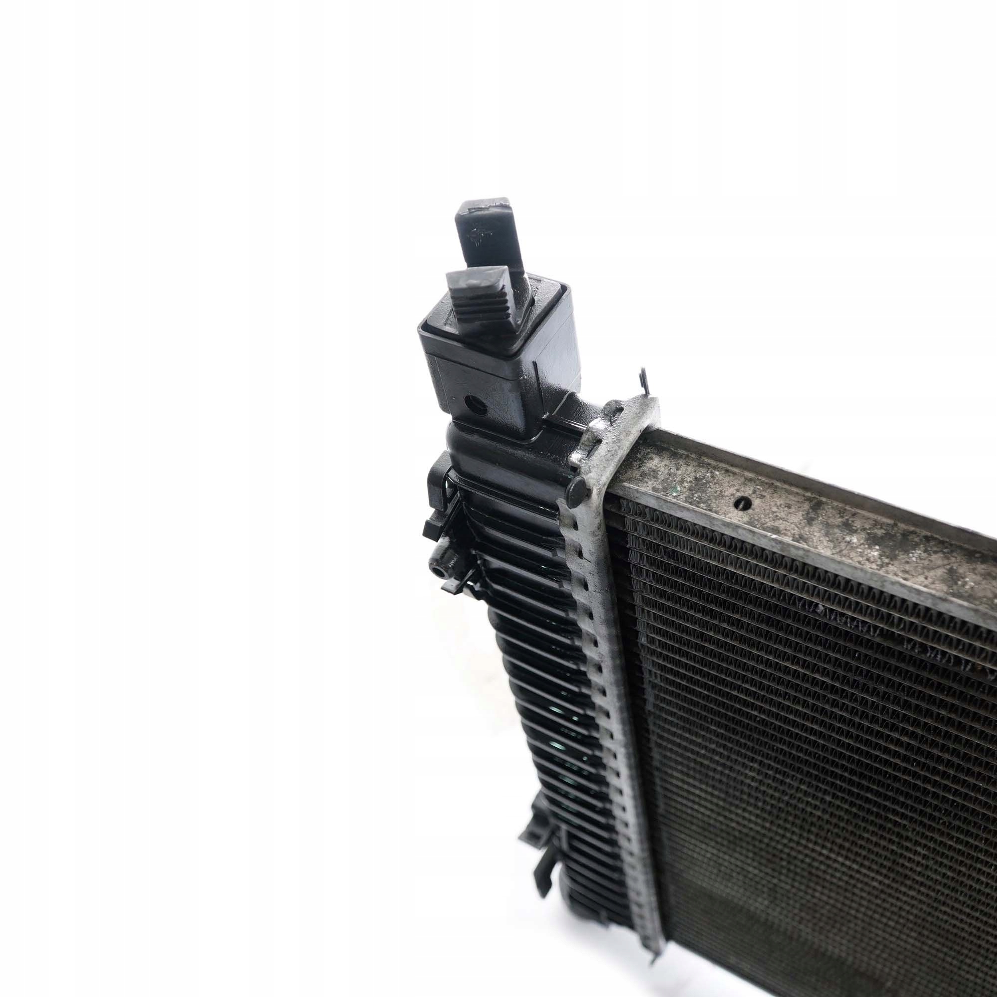 Mercedes-Benz C-Class W203 Engine Cooling Radiator Condenser Petrol A2035000954