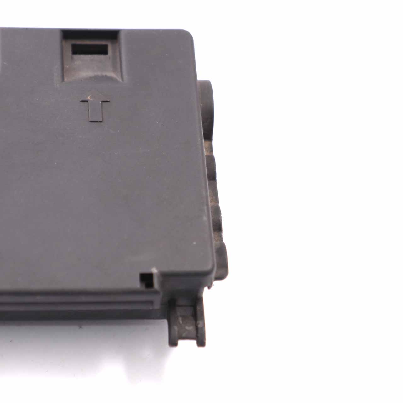 Audi A4 B8 A5 8T Batterie Postive Klemme Verteilerleiste Abdeckung  8K0937517A