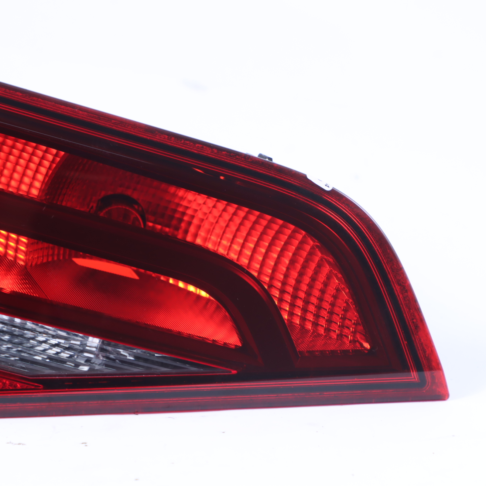 Audi A3 8V Hintere Heck Klappe Innere Rücklicht Lampe Links 8V4945093