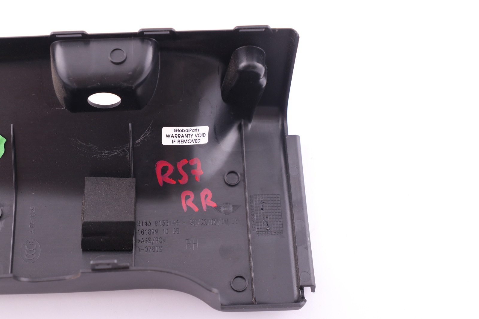 Mini R57 R57N LCI Blende Gurtaustritt hinten re. RĂĽckseite Schwarz 9133148