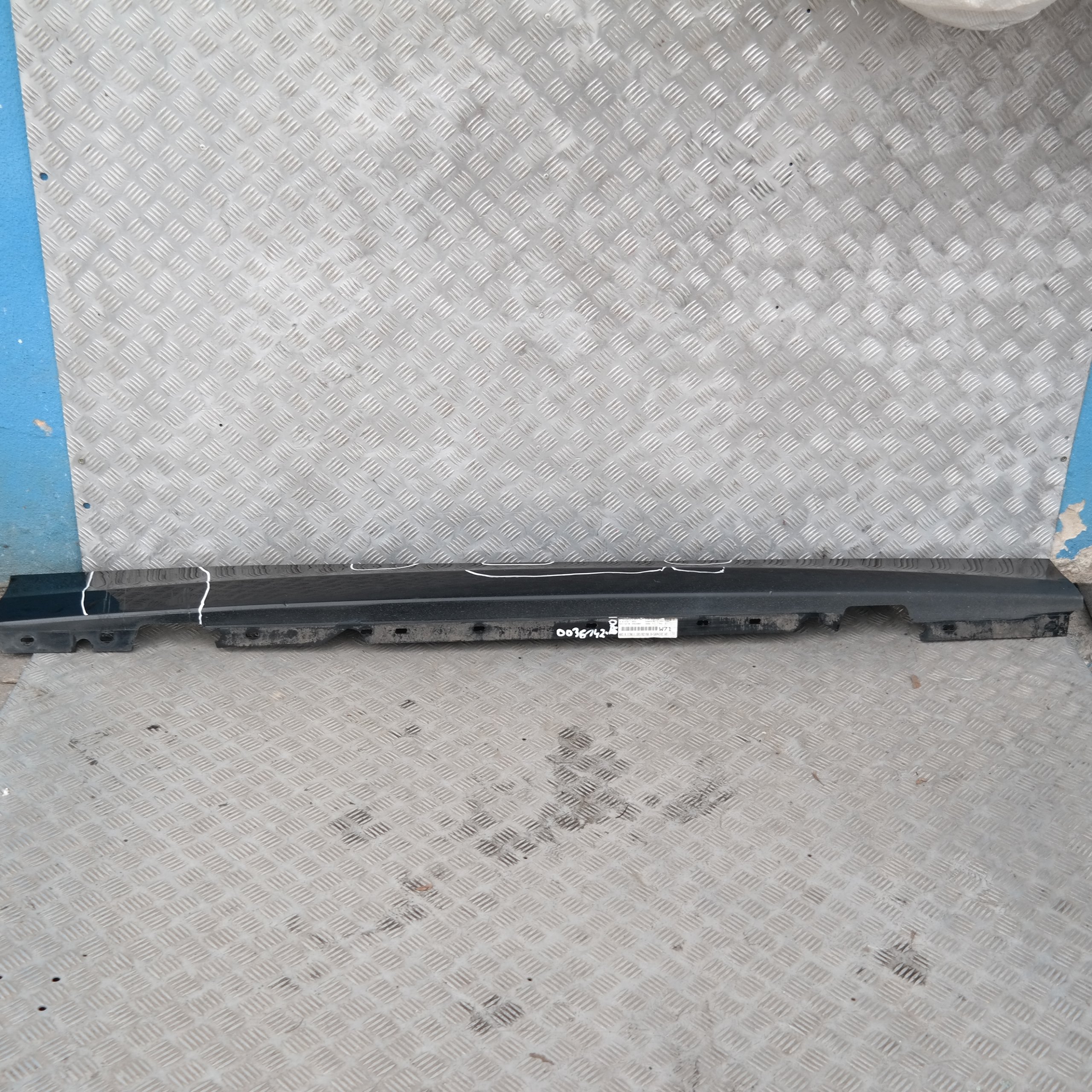 BMW 1 SERIES E81 E82 E88 Sill Strip Side Skirt Right O/S Black Sapphire Metallic