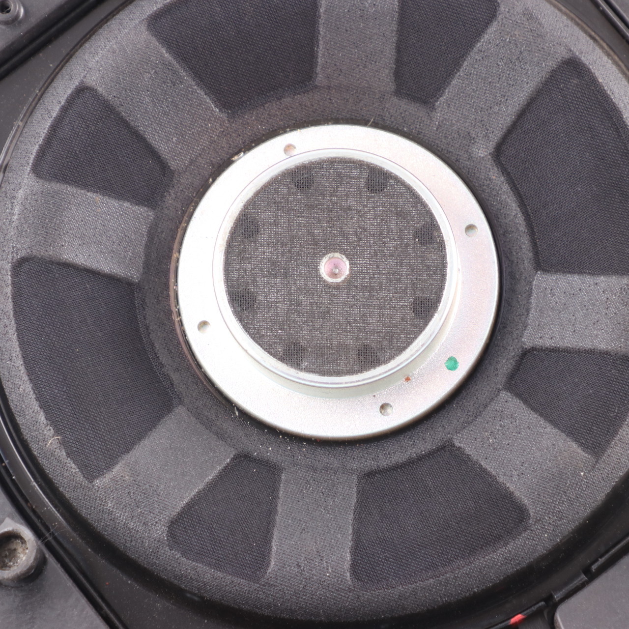 BMW F30 F31 Zentraler Basslautsprecher Subwoofer Rechts Harman/Kardon 9210152