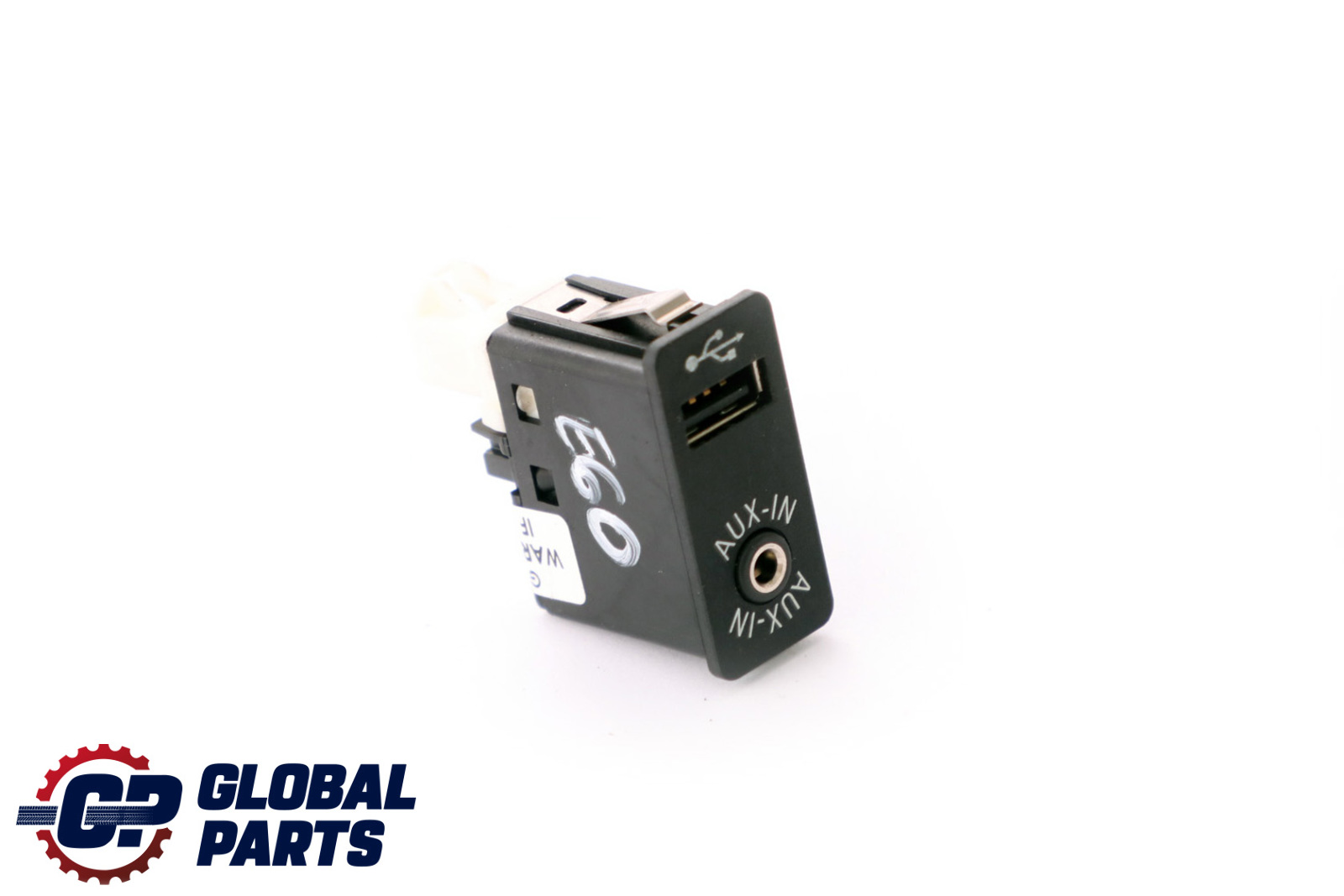 BMW E60 E61 E81 E87 E90 E91 USB AUX In Socket Port Plug 9237653